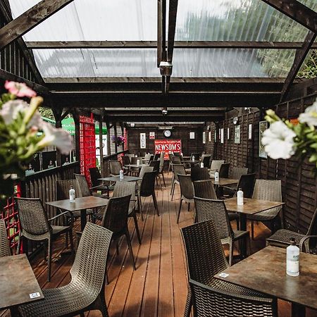 Muskerry Arms Bar And B&B 블라니 외부 사진
