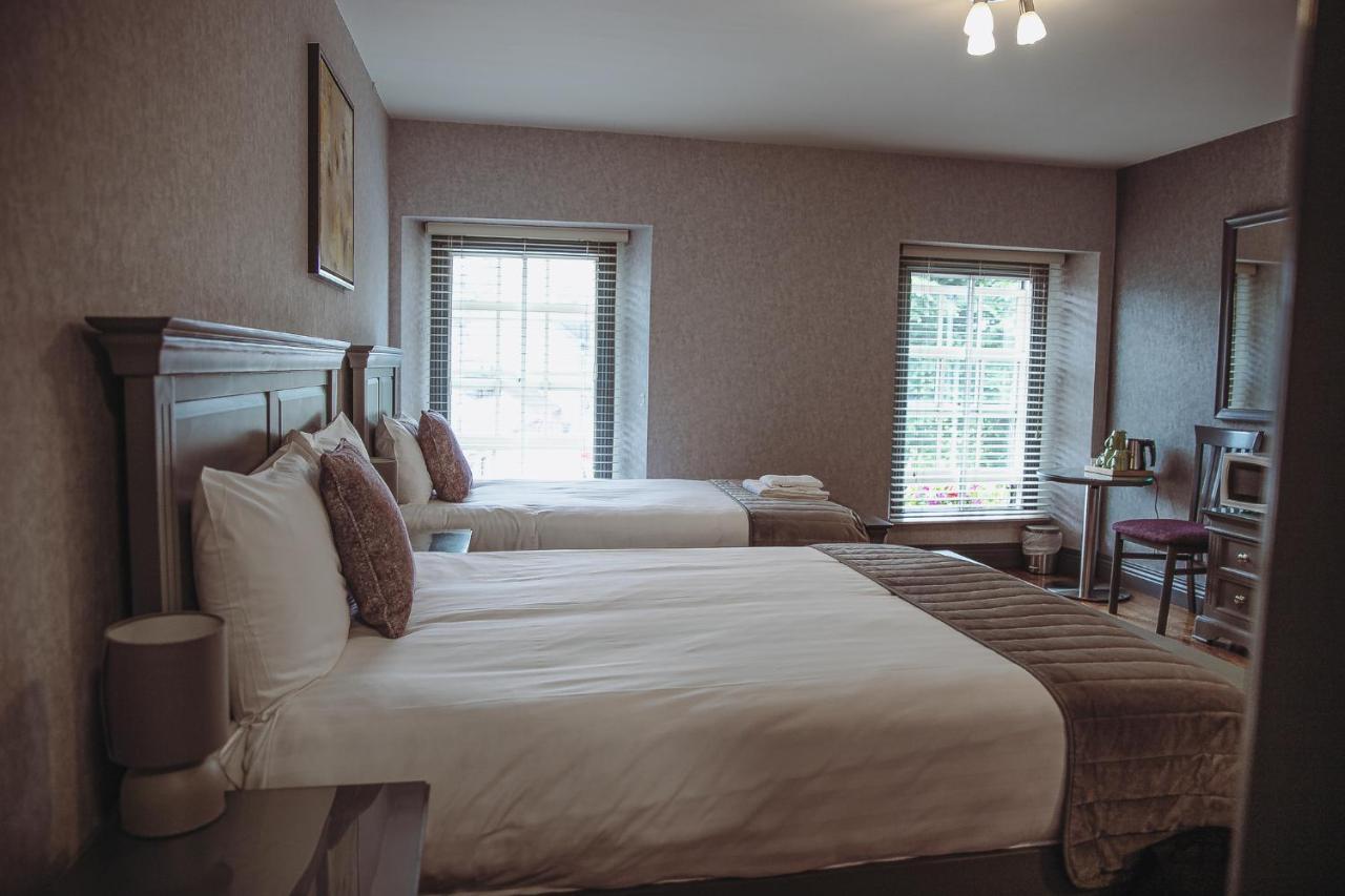 Muskerry Arms Bar And B&B 블라니 외부 사진
