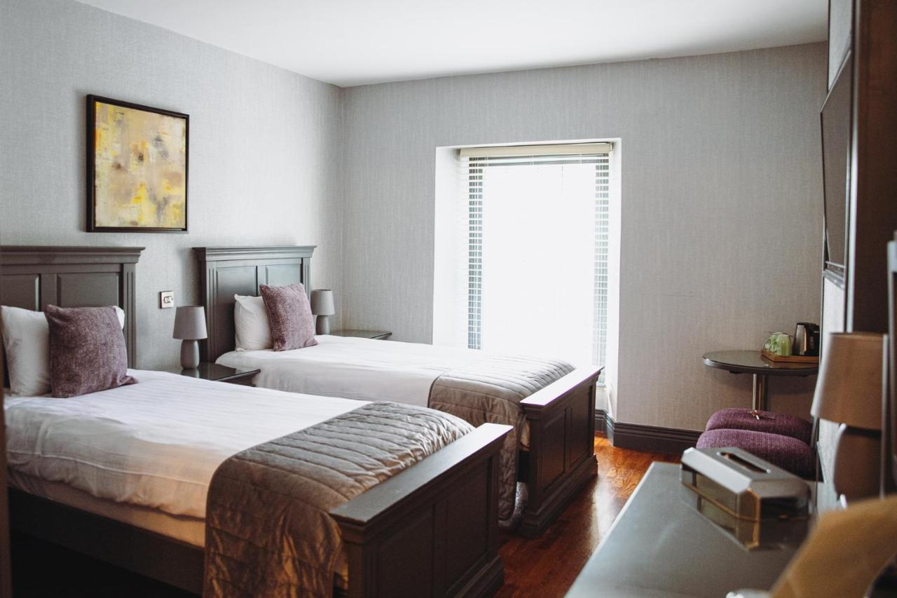 Muskerry Arms Bar And B&B 블라니 외부 사진