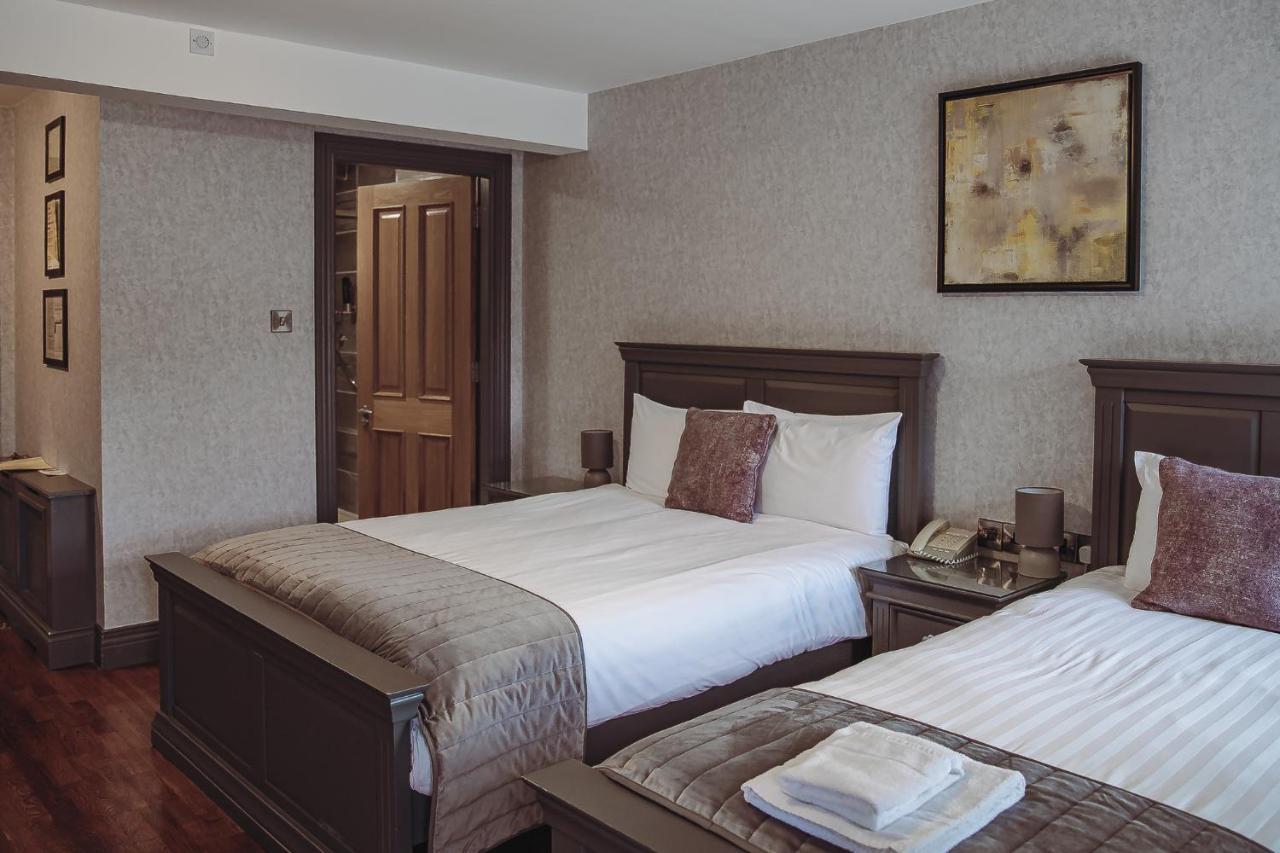 Muskerry Arms Bar And B&B 블라니 외부 사진