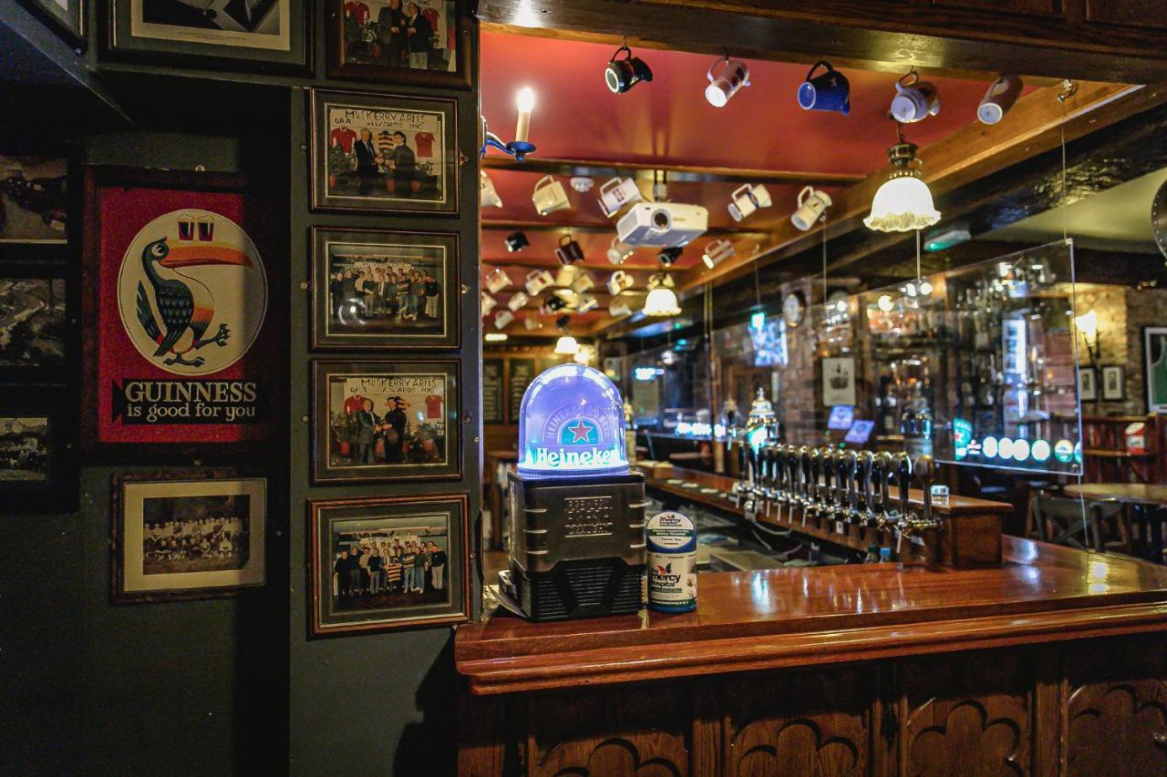 Muskerry Arms Bar And B&B 블라니 외부 사진