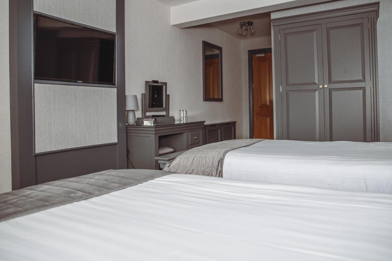 Muskerry Arms Bar And B&B 블라니 외부 사진