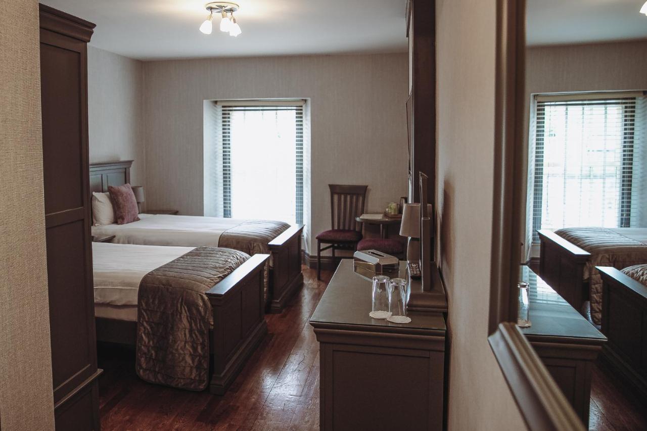 Muskerry Arms Bar And B&B 블라니 외부 사진