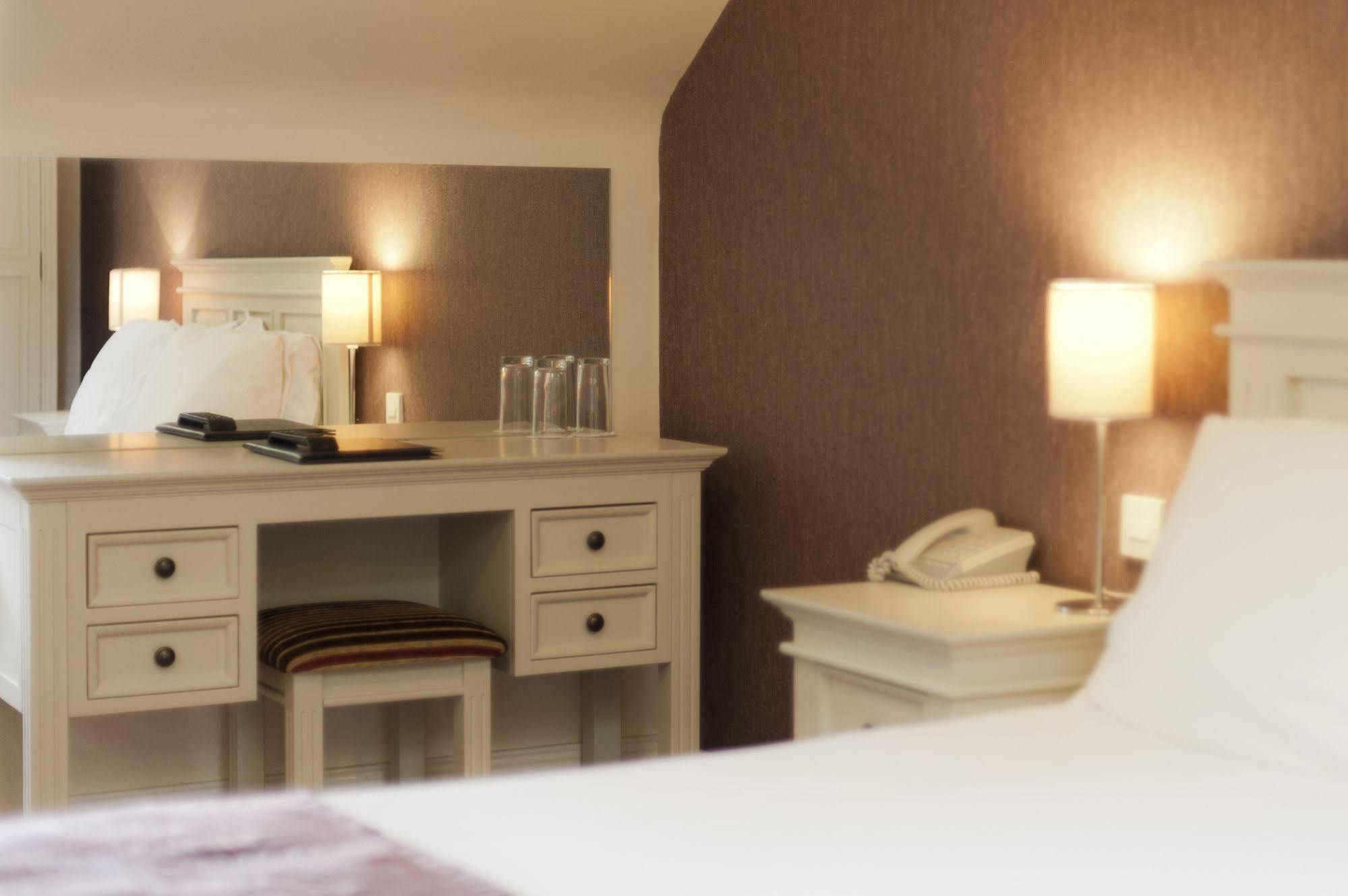 Muskerry Arms Bar And B&B 블라니 외부 사진